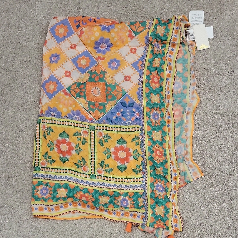 Agua Bendita Vibrant Floral Pareo